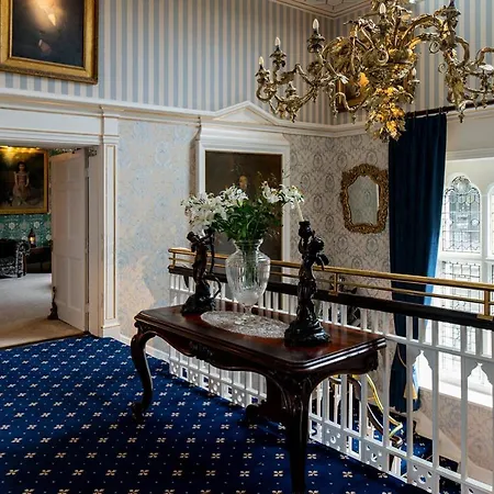 Cabra Castle كينغْزْكورت