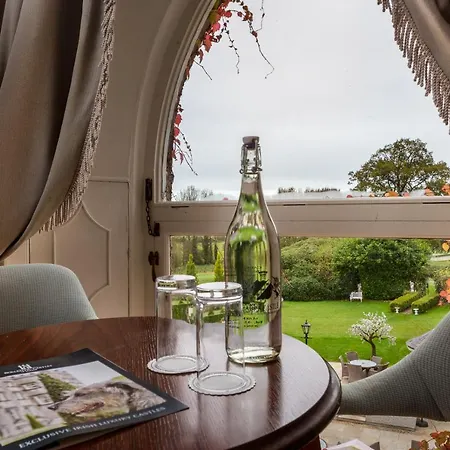Hotel Cabra Castle