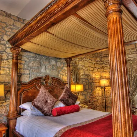 Cabra Castle Hotel 4*
