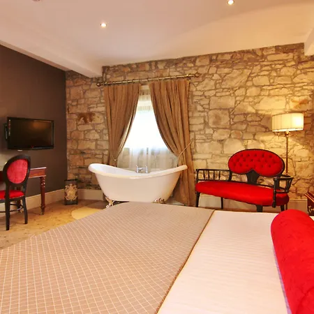 Szálloda Cabra Castle