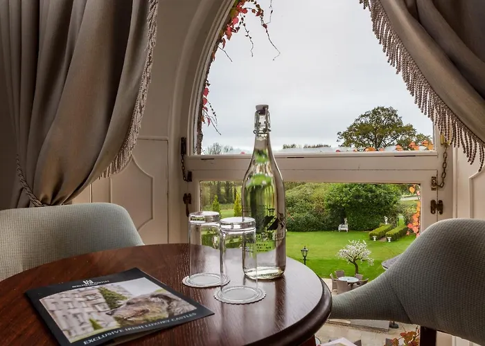 Hotel Cabra Castle
