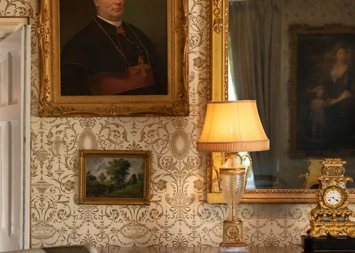 Cabra Castle Отель