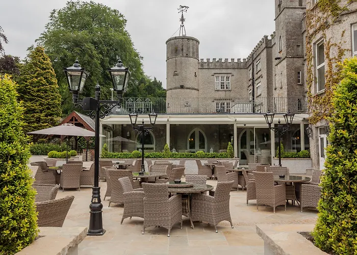 Cabra Castle